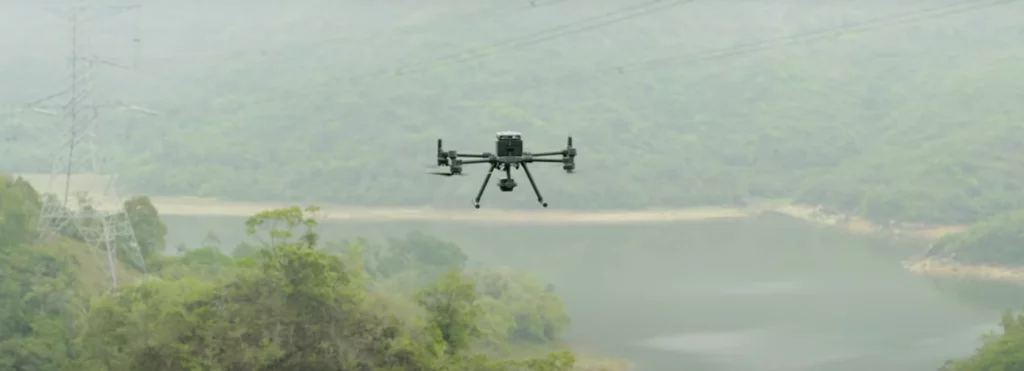 Inspección con drone torres y líneas de alta tensión